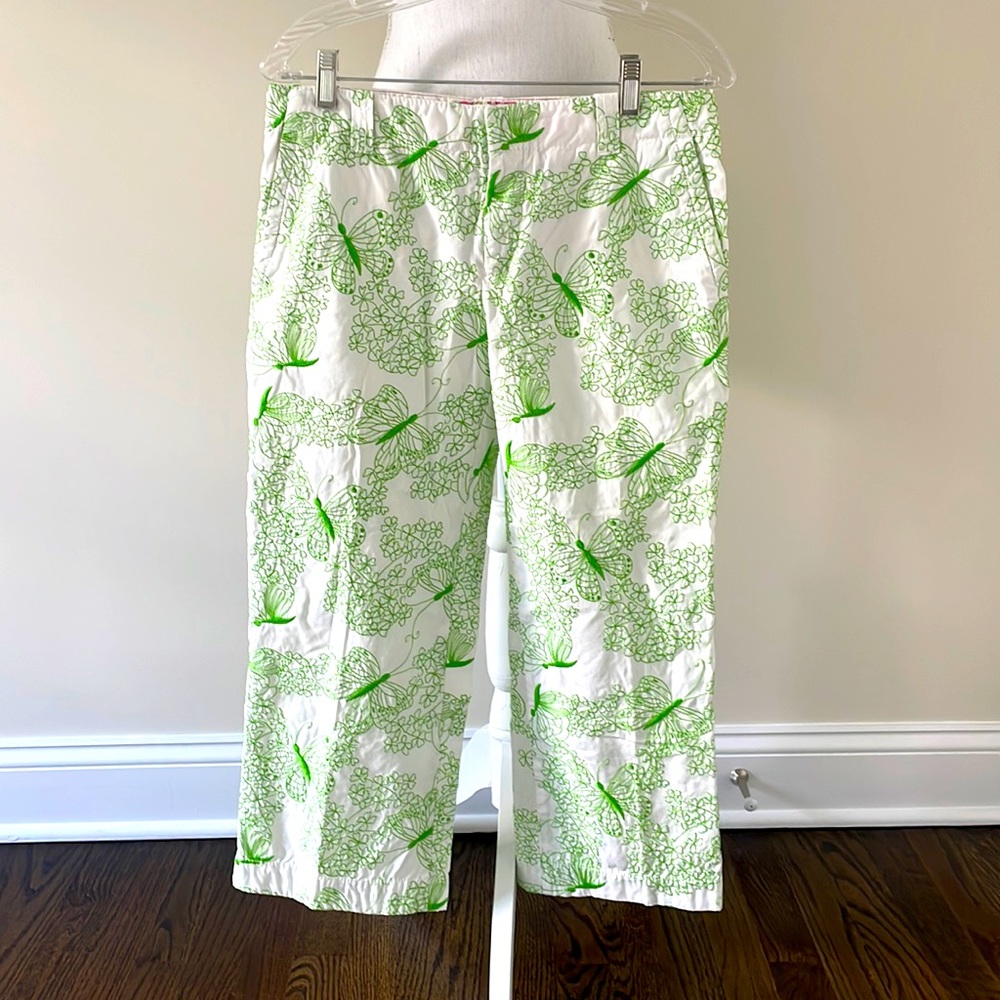 Lilly Pulitzer butterfly embroidered pedal pusher pants. Size 6